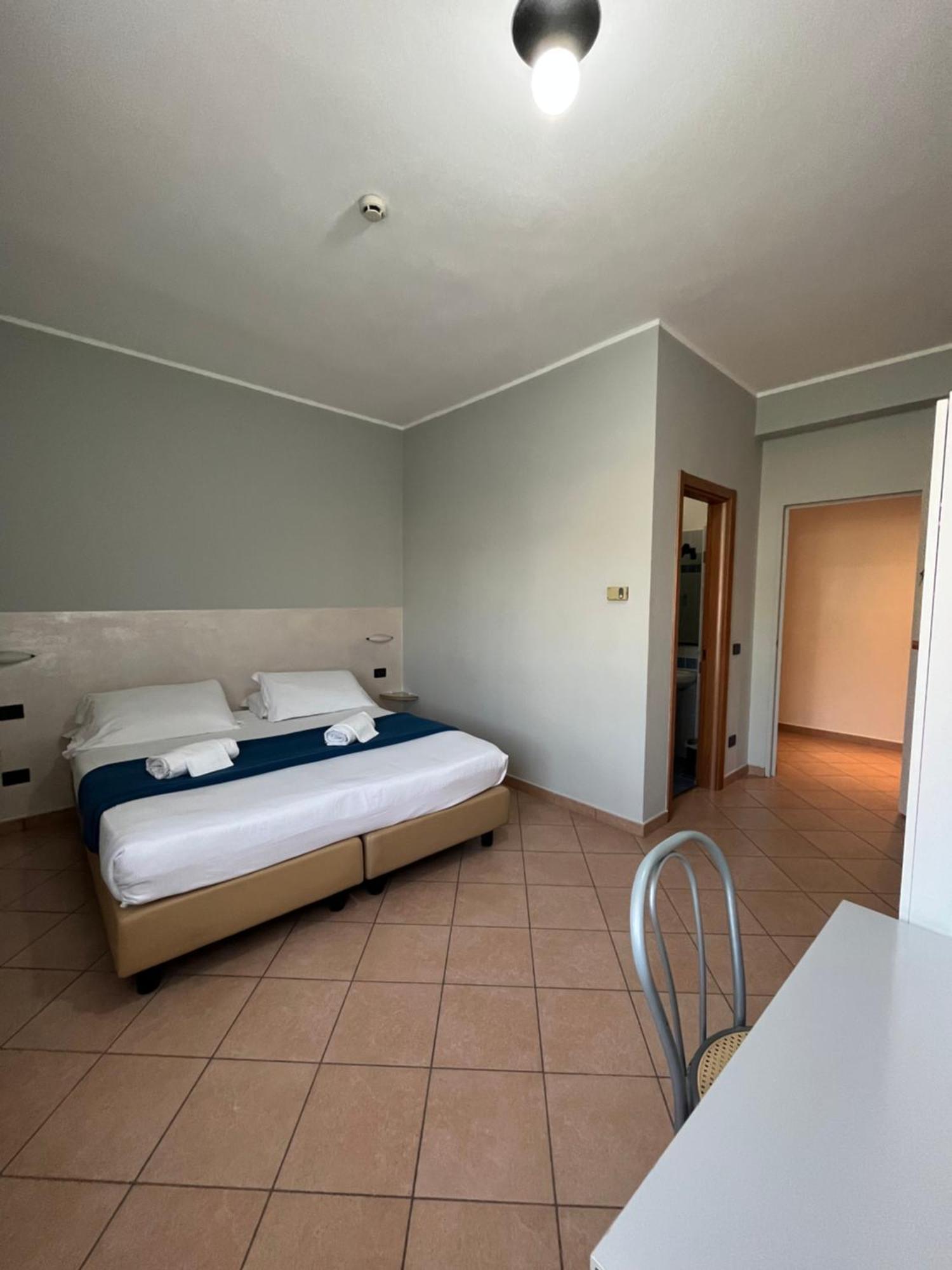 Al Centro Bed & Breakfast Вербания Екстериор снимка
