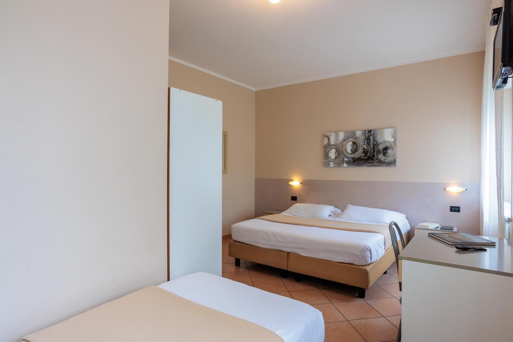 Al Centro Bed & Breakfast Вербания Екстериор снимка