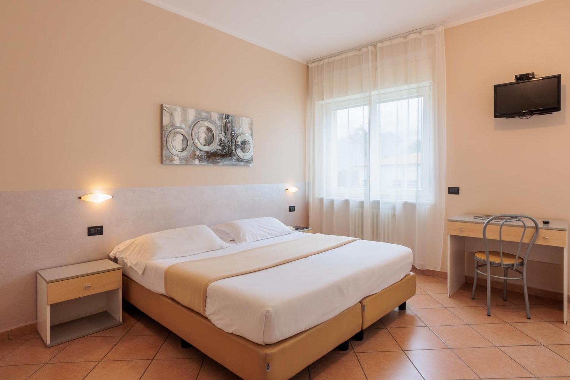 Al Centro Bed & Breakfast Вербания Екстериор снимка